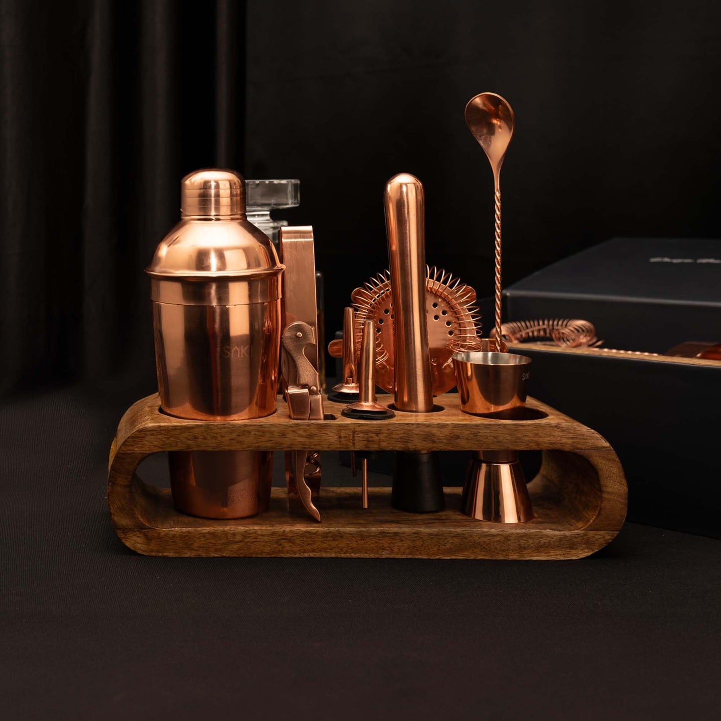 SAKI | 10-Piece Bar Tool Set With Wooden Stand (Copper)